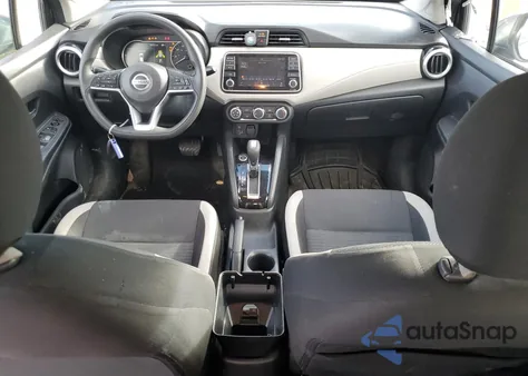 2021 Nissan Versa Sv z USA, uszkodzony, nr VIN 3N1CN8EV1ML844609